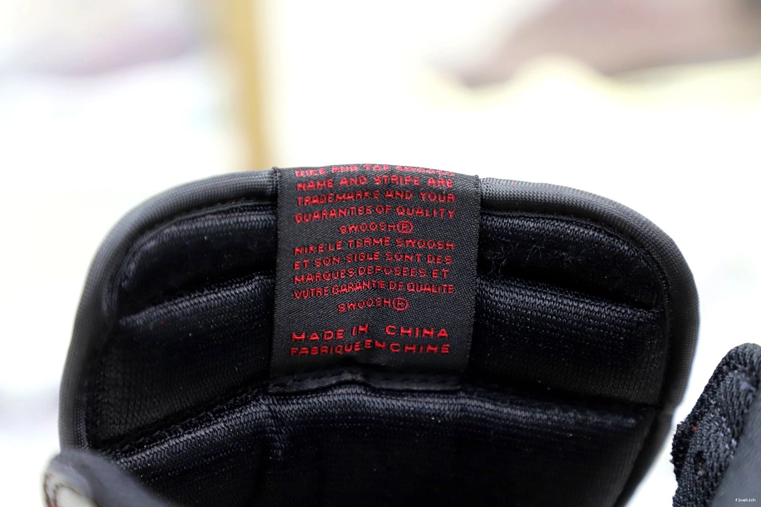 TOE' JORDAN 1 OG AIR RETRO 'BRED HIGH 0204